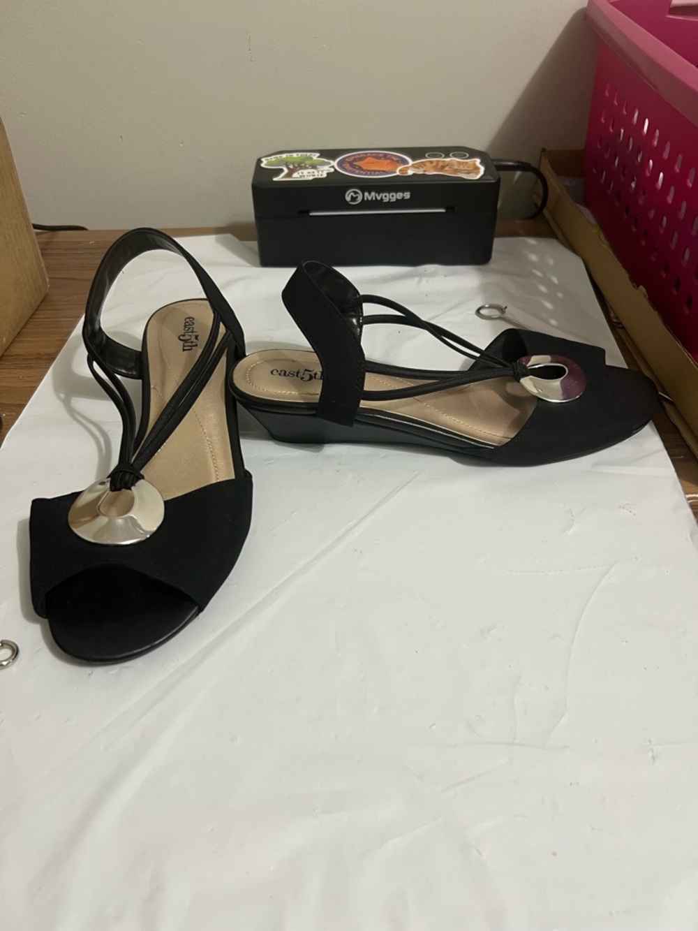 East 5th Ravena Wedge Black Open-Toe Slingback Sandal Silver Accent Y2K 7 - Picture 5 of 9